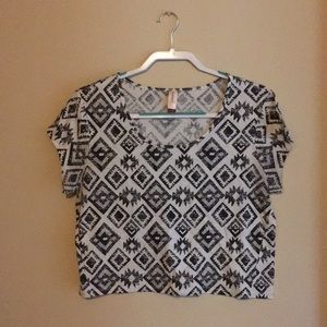 Tribal print cropped tee